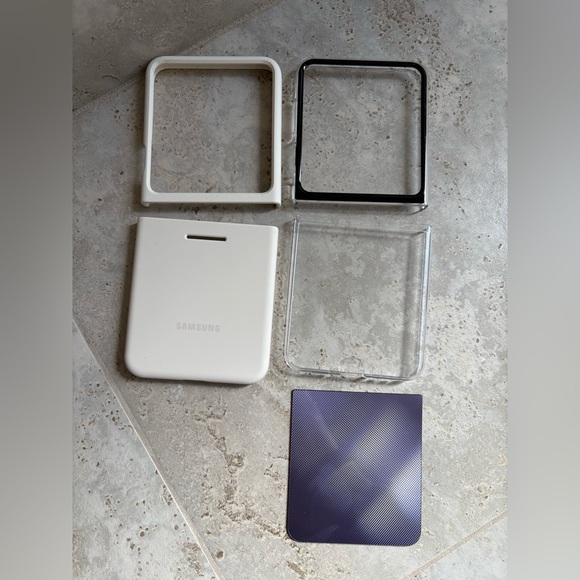 Samsung Z Flip 5 cases - Picture 1 of 1